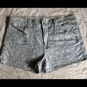 7 For All Mankind shorts